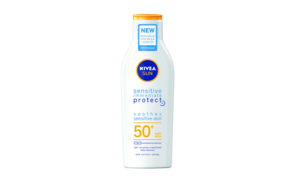 Nivea Protect & Sensitive Lotion SPF 50